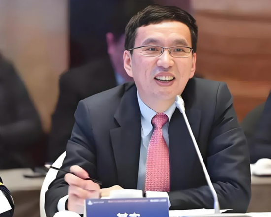 东方财富“暴利”：上半年营收105亿，净利81亿，计入政府补助4亿 却不分红 其实家族去年套现92亿